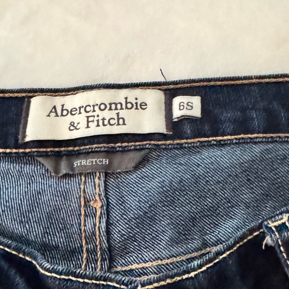 Abercrombie & Fitch Blue Stretch Jeans Women’s Size 6 – Classic Mid-Rise Denim - Picture 3 of 7